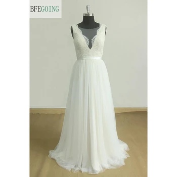 

Ivory Tulle Applique Lace Floor-Length V-Neck A-line Wedding dresses Court Train Sleeveless Bridal Gown