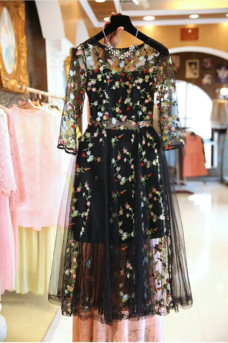 Lace Embroidery Flower Black Dress
