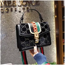 Дизайнерская женская сумка с заклепками на цепочке, сумки через плечо, женский клатч с черепом, известный бренд, роскошная женская сумка