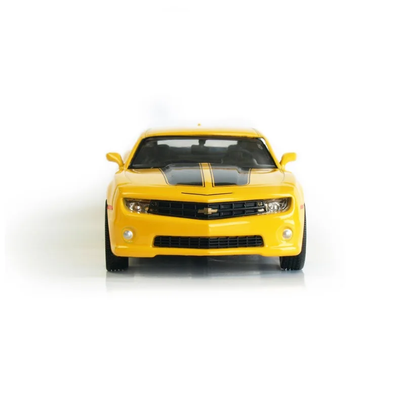 1/36 маленькая литая под давлением Автомобильная серия Chevrolet Camero Размер 5 дюймов 2 открытые двери без электроники без света без звуков коллективные модели