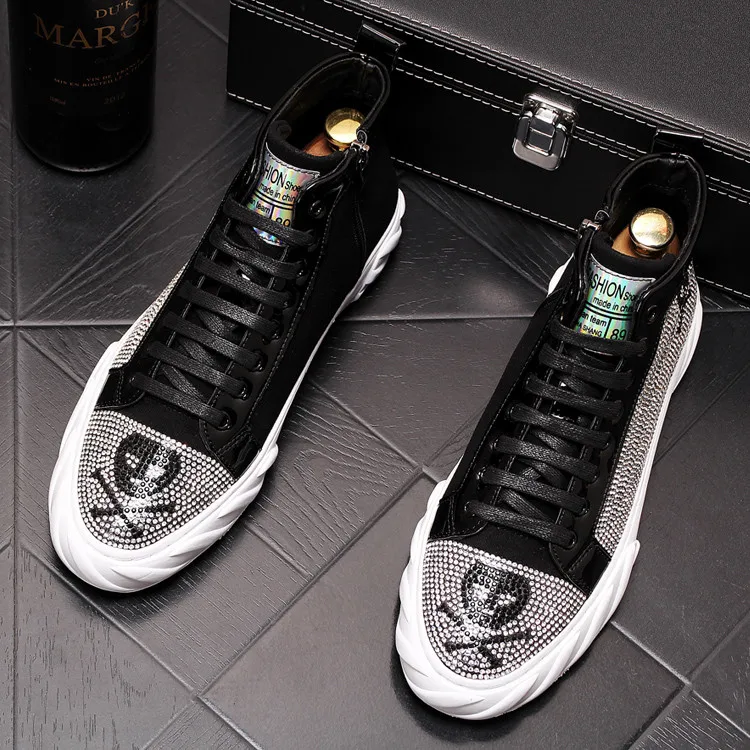 

New luxury designer Graffiti pirate skull rhinestones high tops shoes Causal Flats Moccasins Male Rock hip hop shoes For Man