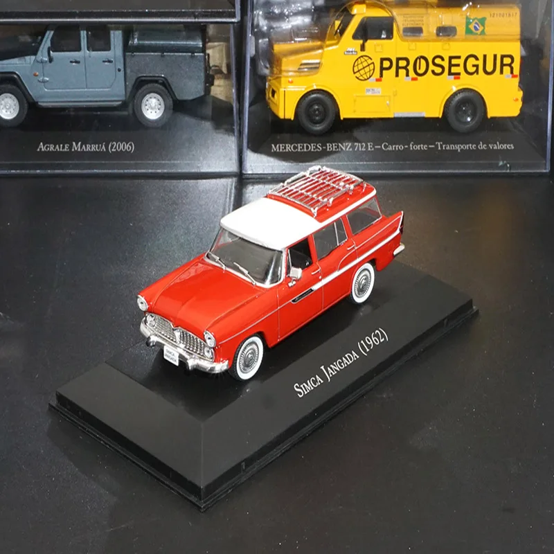 

Birthday Gift 1/43 Simulation SIMCA JANGADA 1962 Classic Collection Furnishings Toy Alloy Die-casting Vintage Car Model