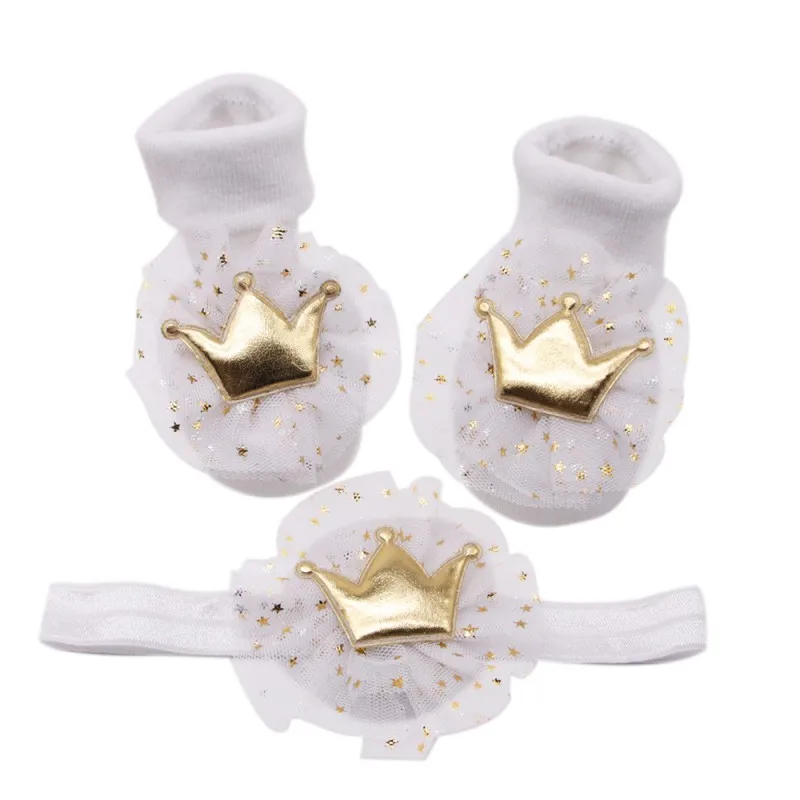 Мягкие носки для новорожденных Новая эластичная повязка для головы с изображением короны и цветов+ Нескользящие хлопковые носки Детская повязка на голову из двух предметов - Цвет: Бежевый