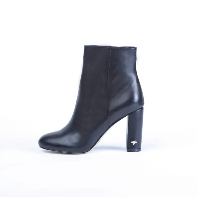 Women's Stylish Leather Ankle Boots High Block Heel Round Toe Zipper Closure Ladies Short Booties Big Size Women's Stylish Leather Ankle Boots High Block Heel Round Toe Zipper Closure Ladies Short Booties Big Size
