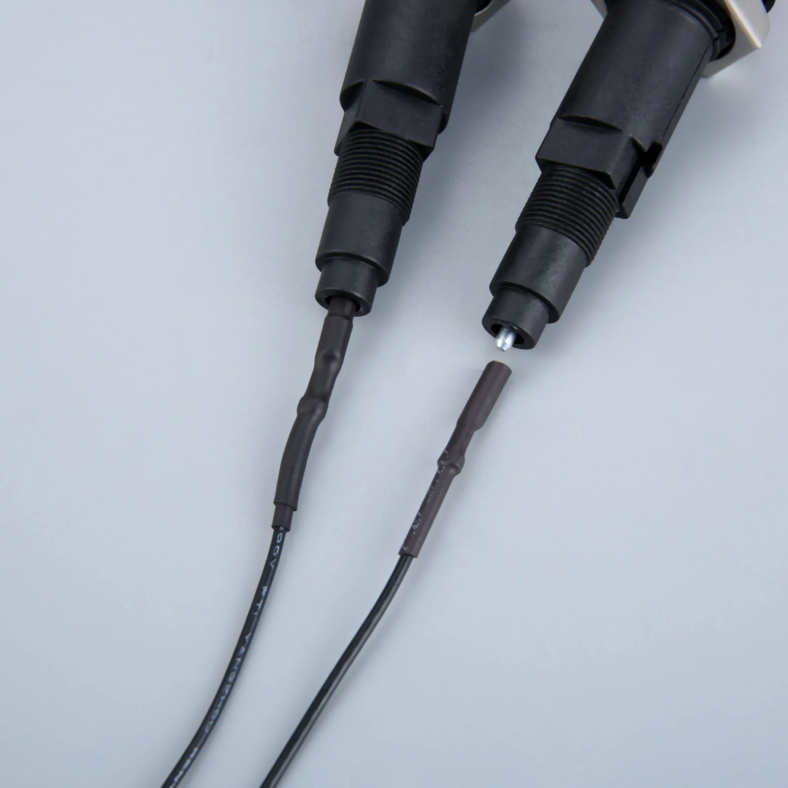 Рисунок 5 - пьезоискровое зажигание с кабелем в комплекте