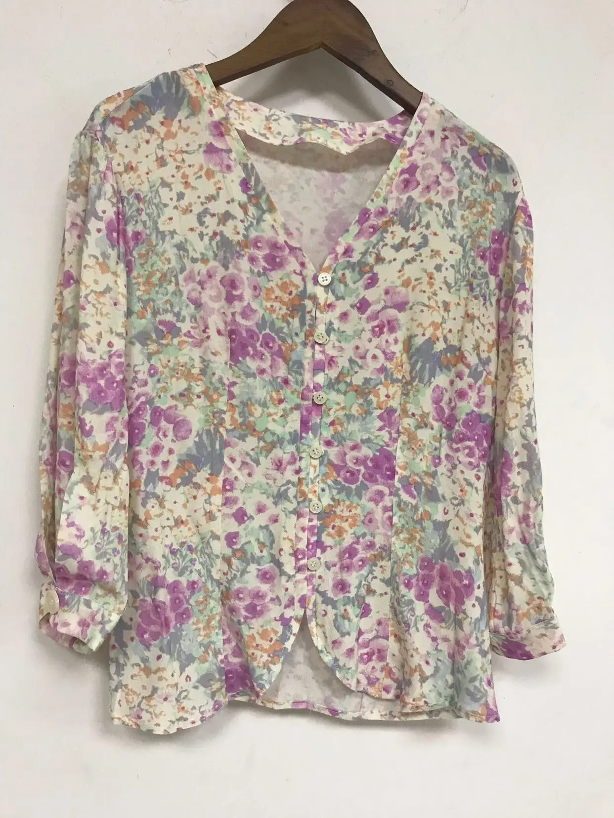 Летняя новая французская Праздничная Фиолетовая рубашка с v-образным вырезом и принтом тонкая женская рубашка