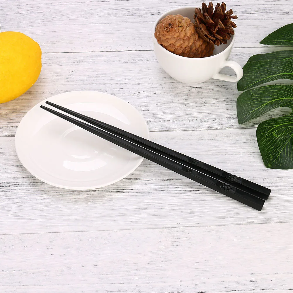 1 Pair Non-Slip Japanese Chopsticks Sushi Chop Sticks Set Chinese Gift 