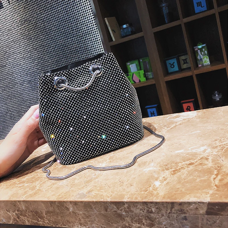 

Summer Bucket bag female 2018 new Korean elegant bucket bag flash diamond diagonal 110cm chain shoulder bag