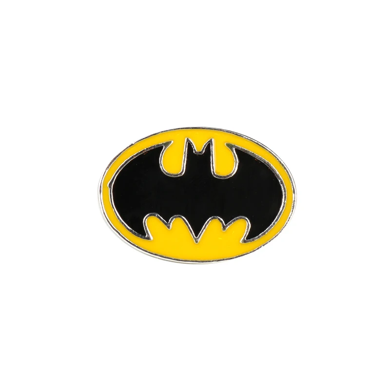 MQCHUN Batman Brooch Superhero DC Comics Yellow Enamel Pin Badge Brooches Button Men's Shirt Jewelry for Man Woman Fans Gift - Окраска металла: Посеребренный