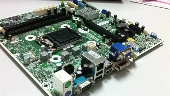 Carte mere HP 780323-001 718775-002 REV 0A MS-7860 VER 1.2 400 G2 MT