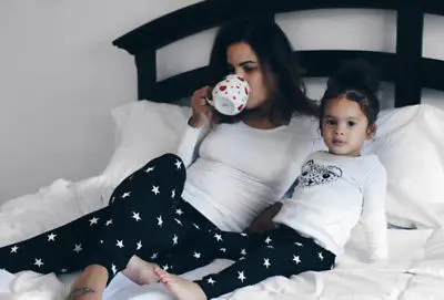 

Mother Daughter Long Pants Mom Girls Baby Stretchy Pants Family Matching Leggings Trousers Stars Print Pants Outfits