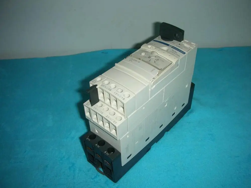 

1PC USED Schneider LUCA05BL