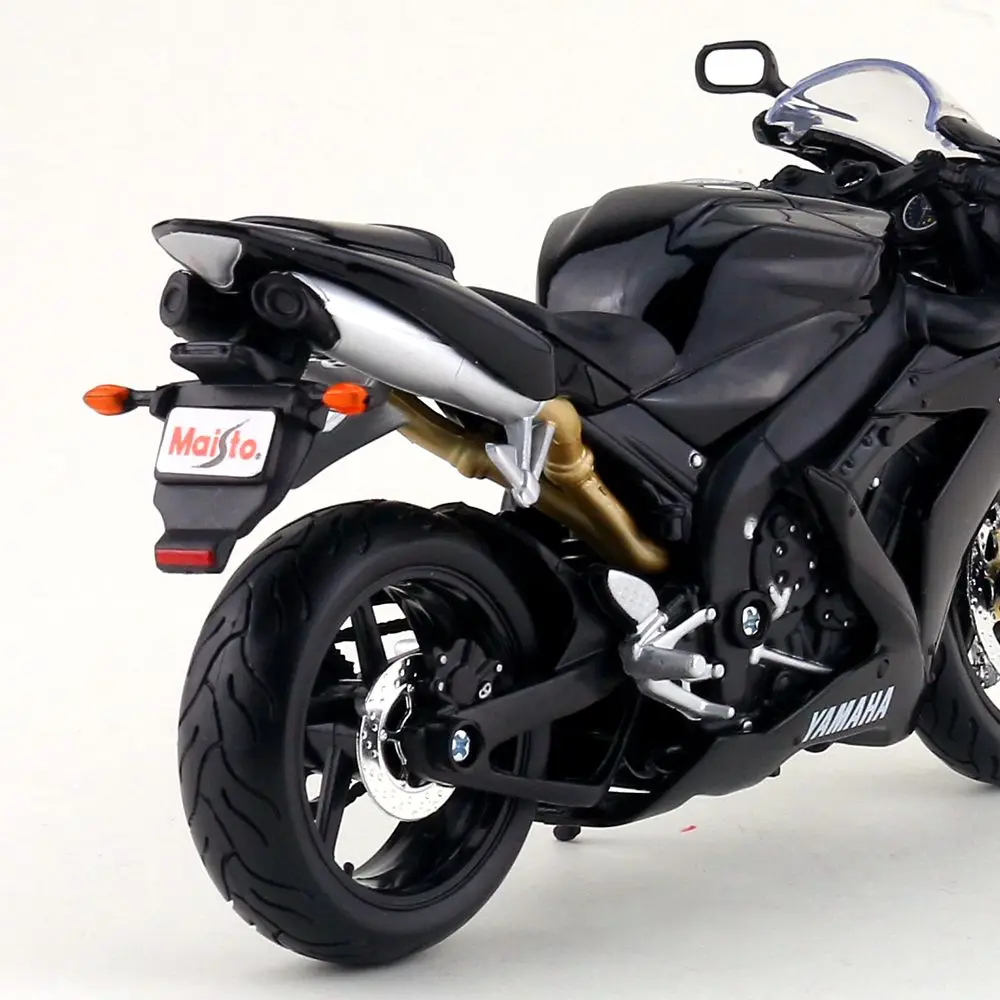 Yamaha YZF-R1 (9)