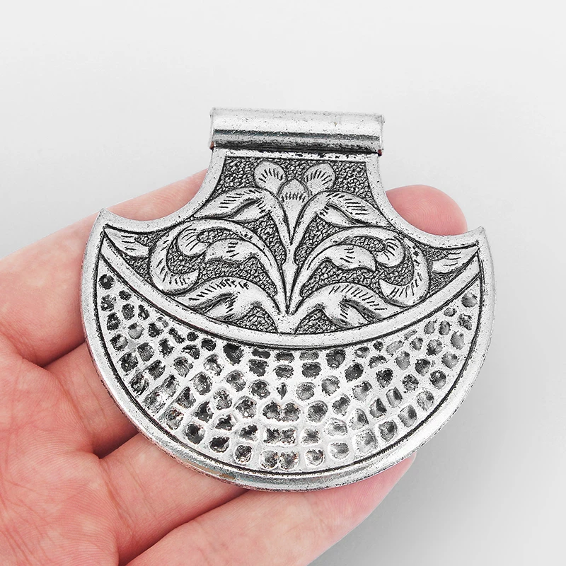 2pcs Antique Silver Charms Large Embossed Flower Hammered Pendant For