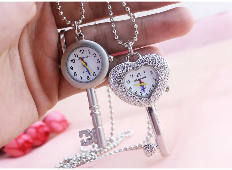 

Hot Keychain Pearl Girls Necklace Silver Chain Key Holder Pocket Watch Crystal Shells rabbit mouse Carving Case Cute Pendant