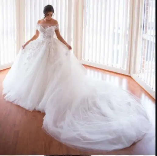 

New 2020 Lace Appliques Vestidos De Noiva Big Train Tulle Ball Gown Wedding Bridal Dresses Custom Made