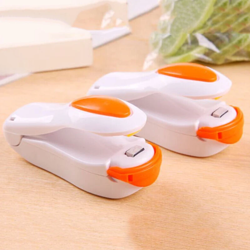 

Mini Sealing Household Machine Heat Sealer Portable Capper Foodsaver For Plastic Bags Package Mini Gadgets Random Color