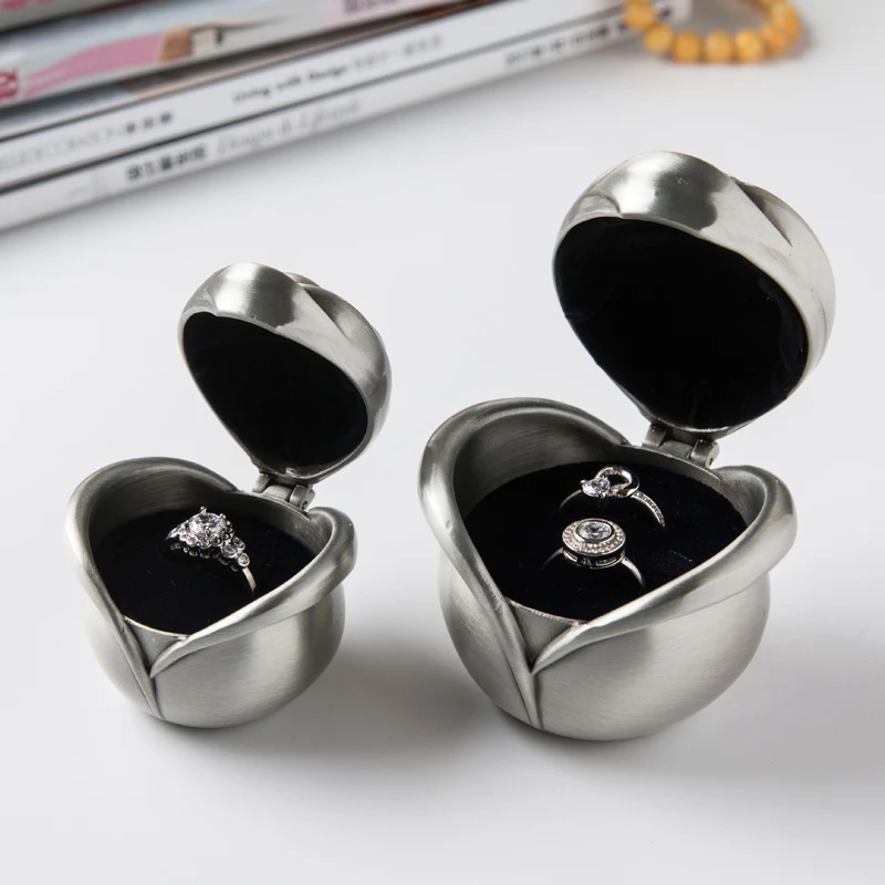 Metal Courtship-Marriage Ring Box European Retro Creative Rose Wedding Jewelry High-end Receiving Jewelry Box Metal Courtship-Marriage Ring Box European Retro Creative Rose Wedding Jewelry High-end Receiving Jewelry Box