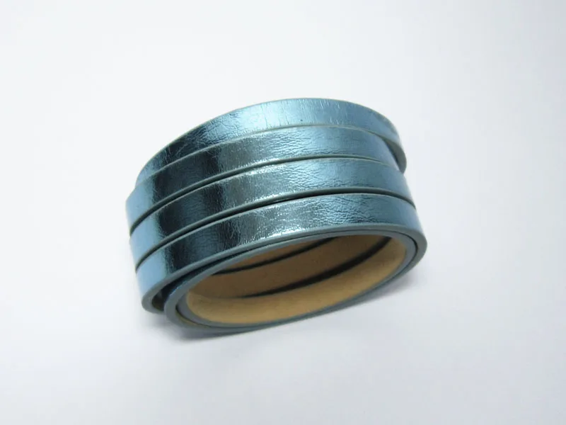 

5x2mm Bright light blue leather cord 5mm leather strips