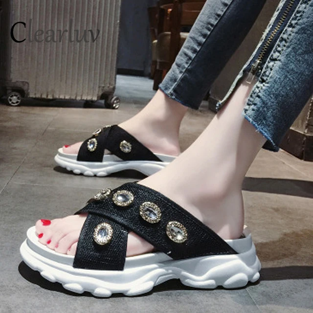 

Women's platform slippers wearing 2019 summer fashion wild rhinestone suede breathable muffin with cross Roman sandals Size35-40