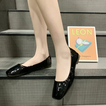 

2019 New Spring Ballet Flats Women Shallow Loafers Slip On Red Solid Patent Leather Square Toe Lady Flat Shoes XWD7468