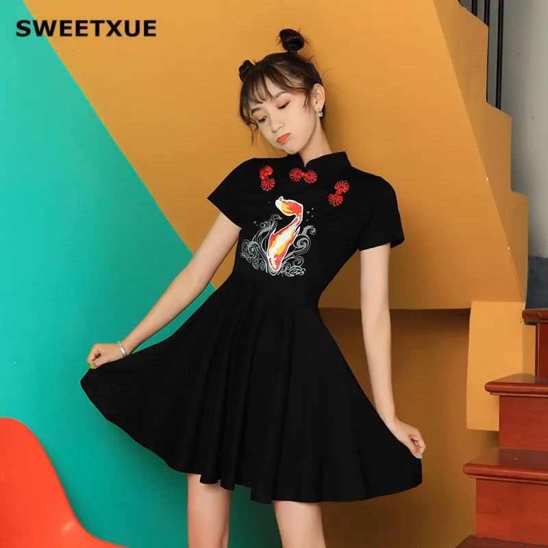 

SWEETXUE Fashion Koi Printing Cheongsam Dress Women Short Sleeved Black Buckle High Waist Slim Mini Party Dress 2019 New Summer