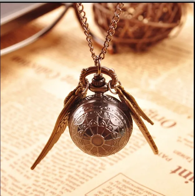 Гарри Поттер черный Snitch Бронзовые Крылья Мода кварца подарок мини-крылья Цепочки и ожерелья карманные часы Бесплатная Доставка 100 шт