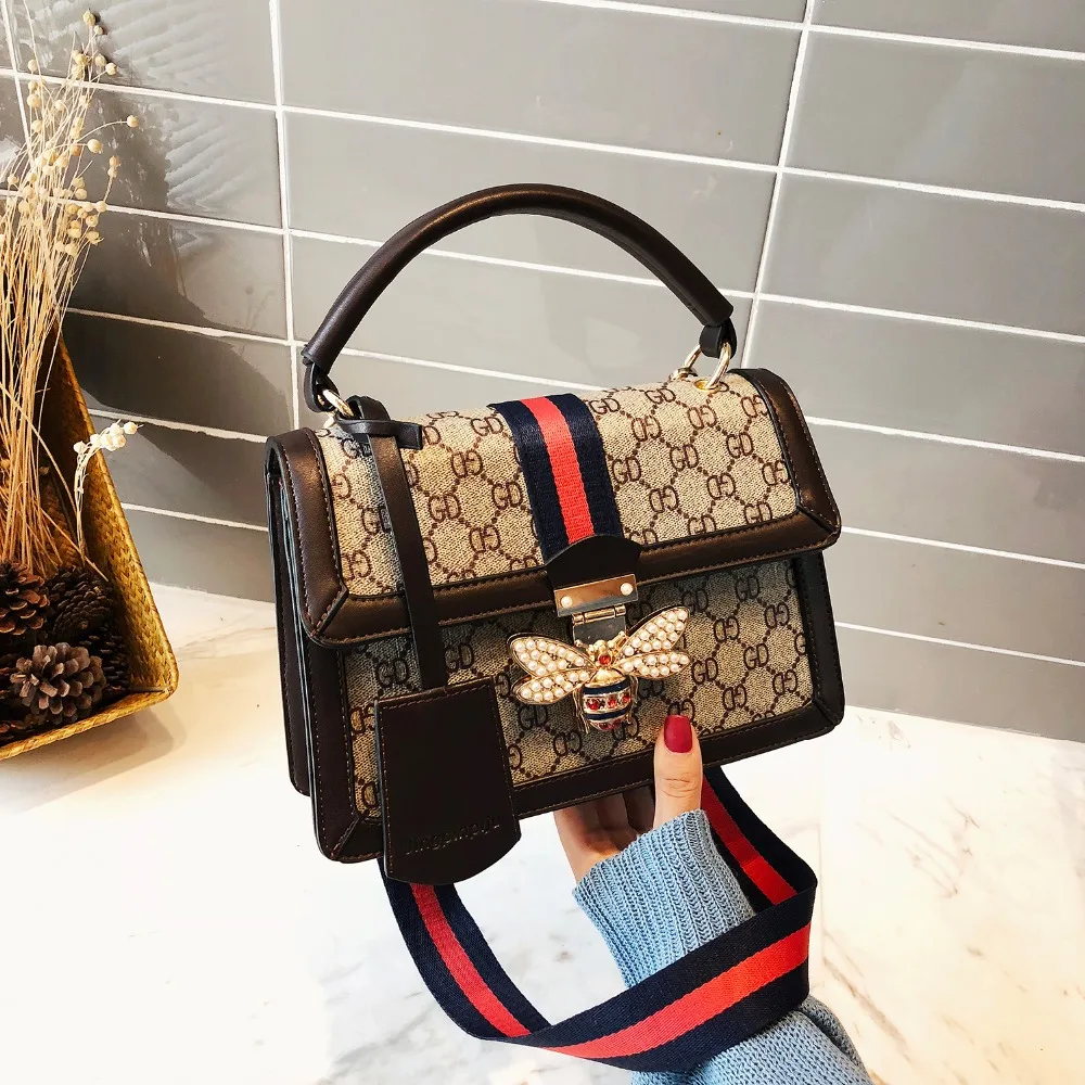2018 new Korean version of the small square female bag fashion simple