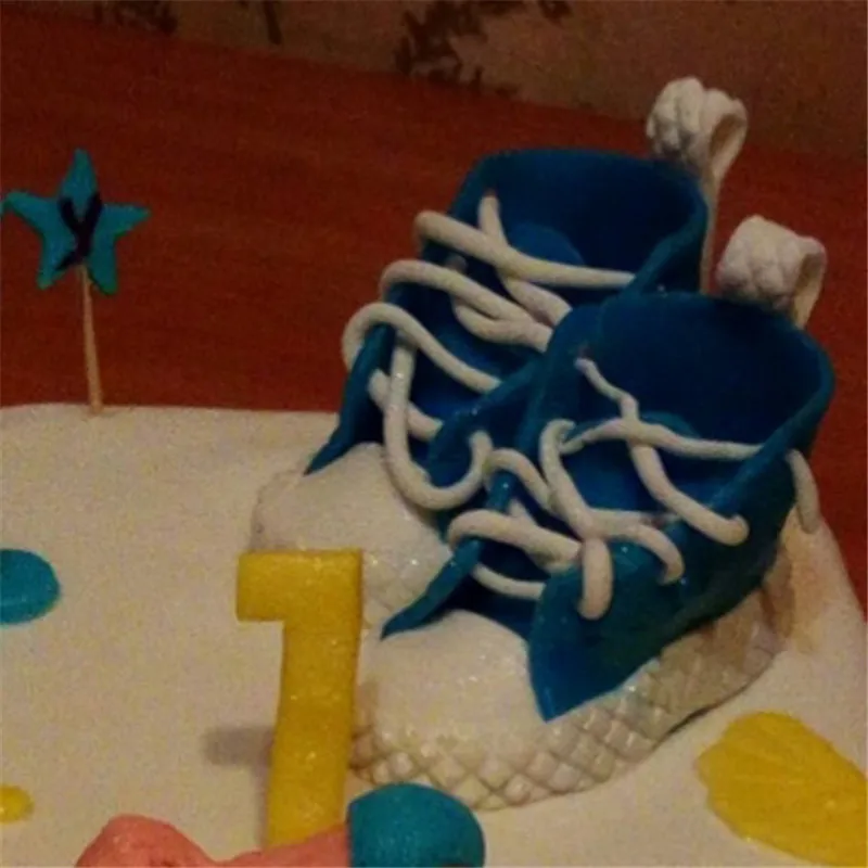 

1Set High Cut Sneaker Fondant Cake Decorating Creative Baby Shoes DIY Cake Fondant Mold Baking Tool Mould Cake Tools Accessories