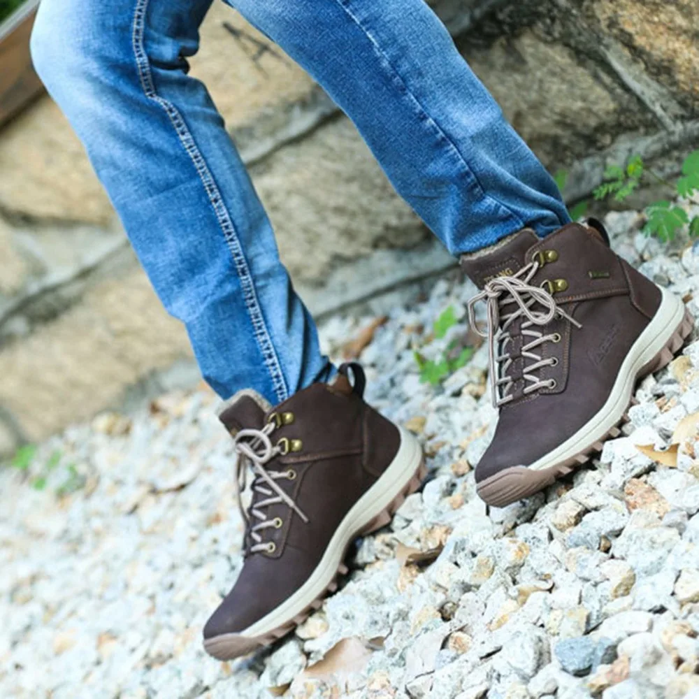 mountain shoes mens
