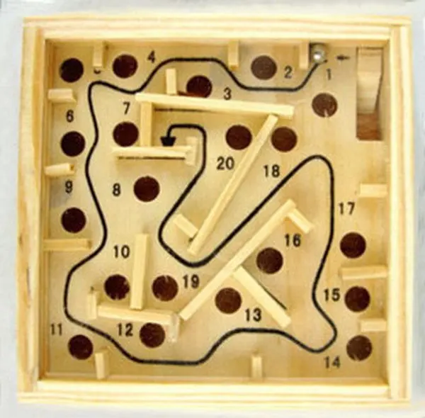 12x12cm 20 Stage Wooden Maze, Handheld Puzzel Ball Wood Maze Game For Kids & Adults Intelligence