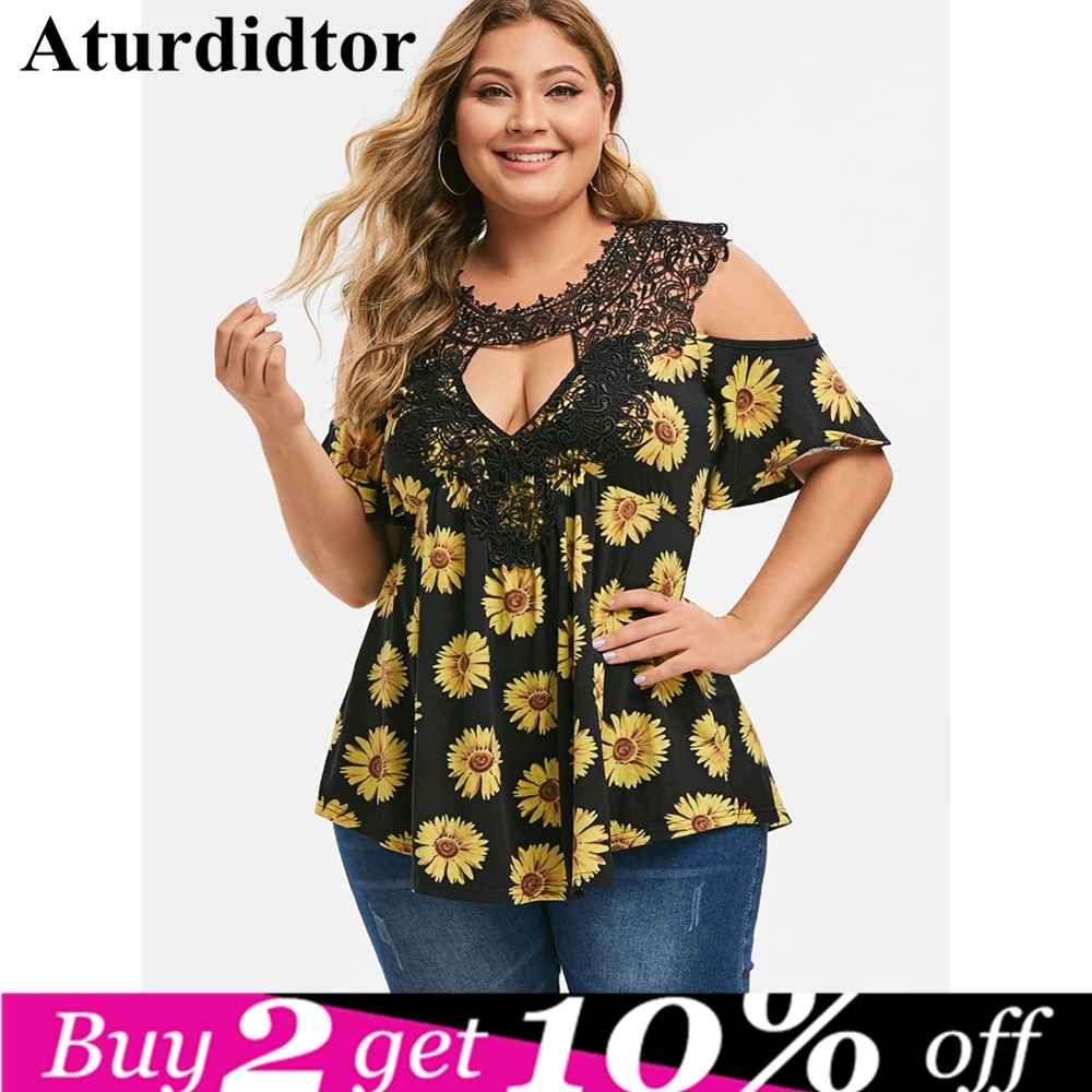 

Plus Size Cold Shoulder Sunflower Print T-shirt Women Keyhole Neck Sexy Lace Cut Out T-Shirts Half Sleeve Summer Tops Female 5XL