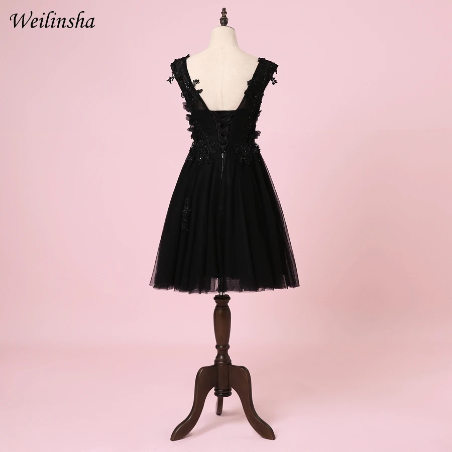 Weilinsha дешевые с коротким рукавом коктейльные платья с круглым декольте кружева аппликация А-силуэта вечерние платья Маленькое черное платье