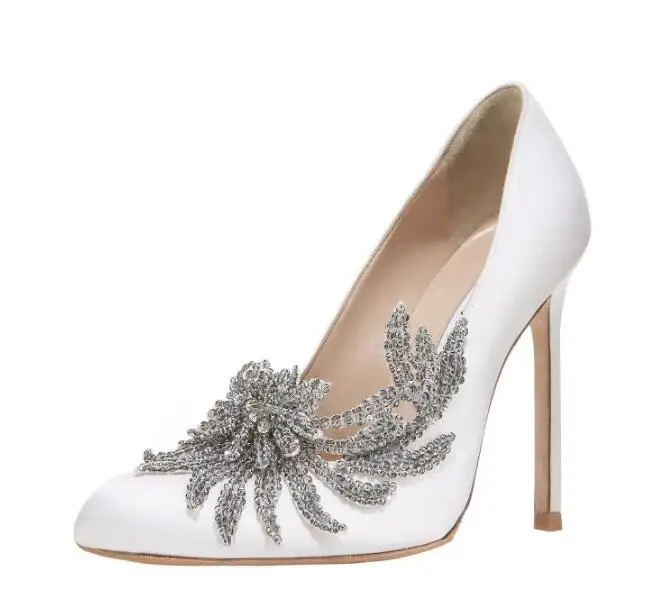 Большая распродажа; белые атласные туфли-лодочки; женская обувь украшенная хрусталем; белые свадебные туфли с круглым носком; женская обувь без шнуровки для невесты на каблуке