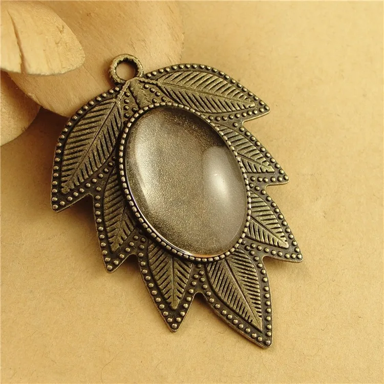 A3568 Wholesale Jewelry Findings Maple Leaf Pendant Setting inner 25*18 Tray For cabochon