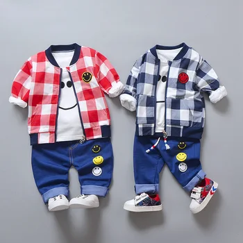 

Spring and Autumn New Baby Baby Clothes Boy Set Smiley Cartoon Cotton Casual Long Sleeve Three-piece Set