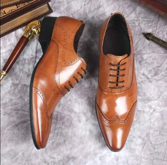 Мужская обувь с острым носком и резным узором в деловом стиле, Кожаные полуботинки в английском стиле, модные свадебные туфли на шнуровке
