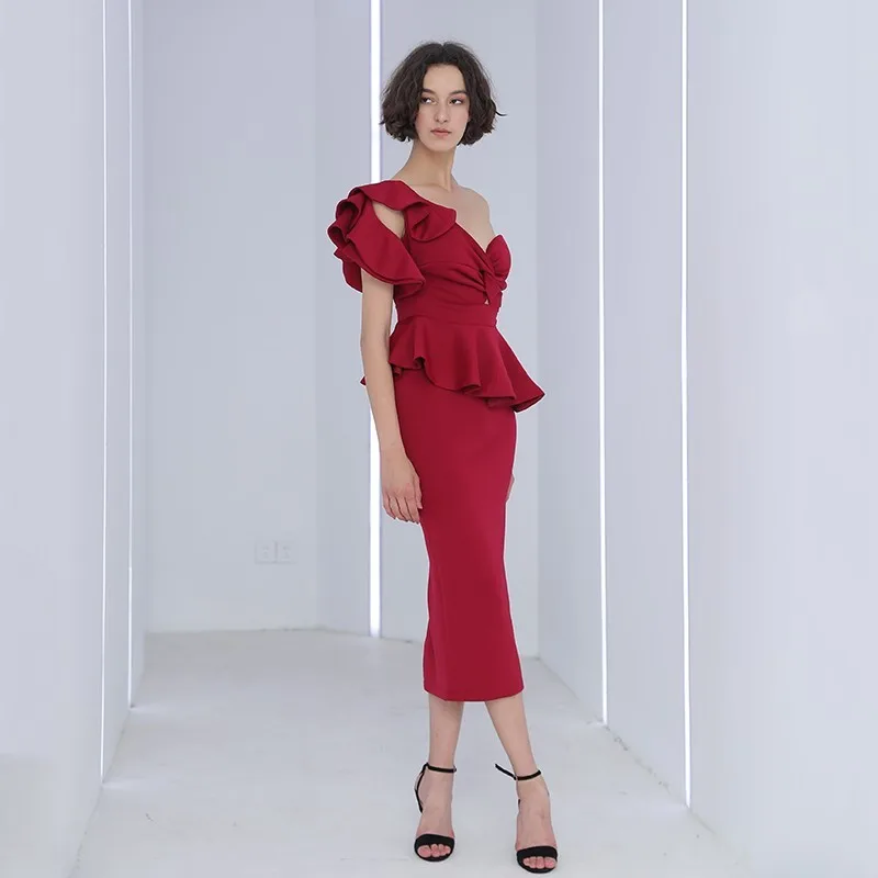 Комплект из двух предметов TWOTWINSTYLE женский короткий топ с открытыми плечами без