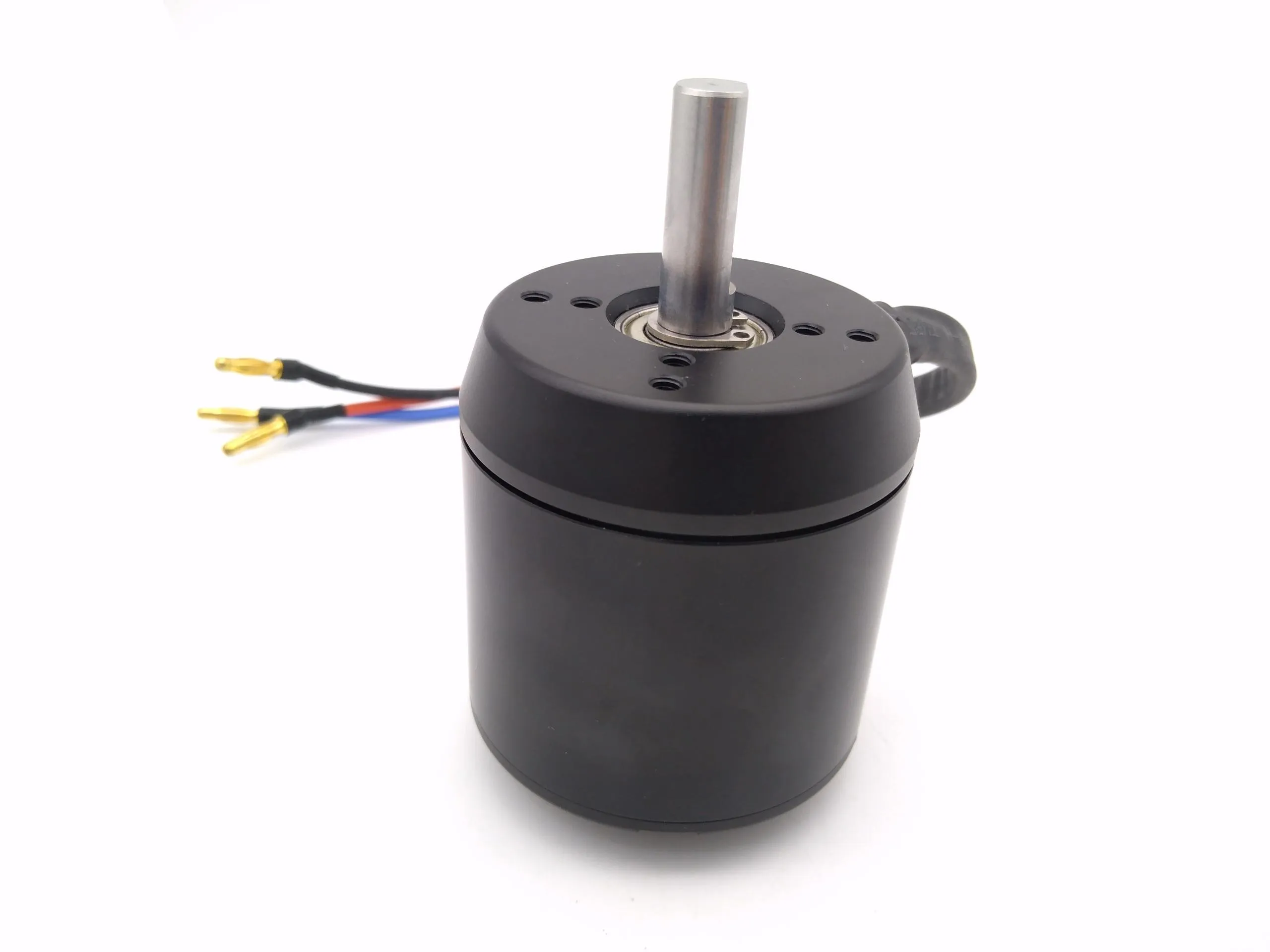 Aerops 5055/5065/6354/6364/6374/6384/8352 150/170/200/270KV, и он имеет высокую эффективность бесщеточный Бессенсорное скейтборд моторы