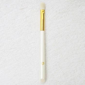 

M107 Professional Handmade Make Up Brush Large Eye Shadow Brush Soft Sokouhou Goat Hair Cosmetic Tools White Makeup Brushes