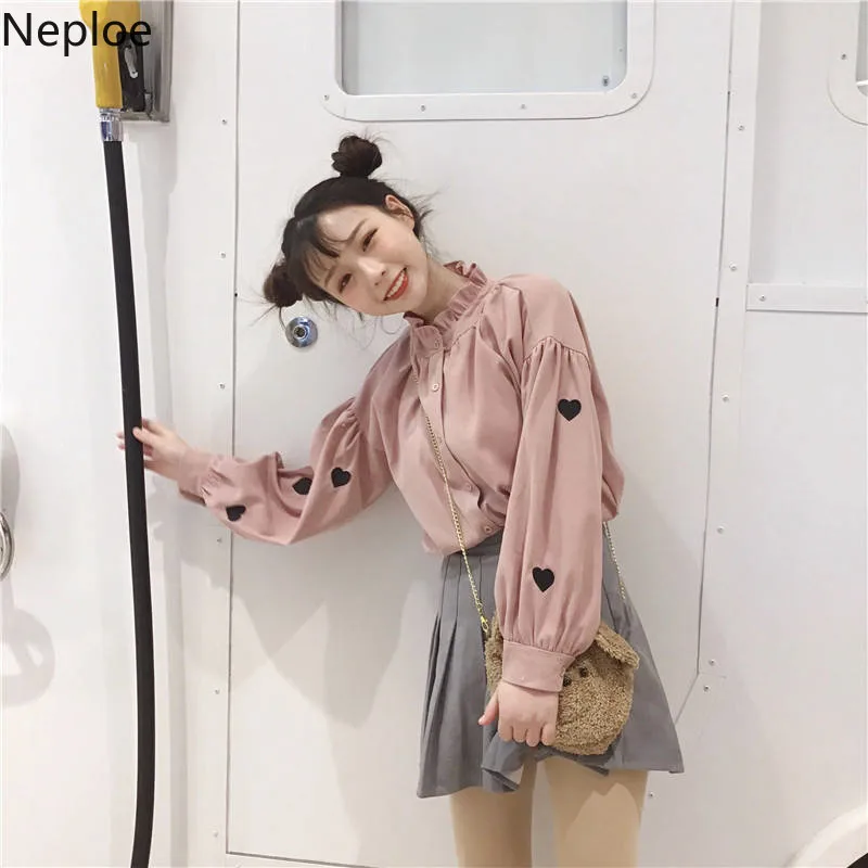 

Neploe Women Tops Blouses 2019 Fashion Puff Sleeve Female Shirt Heart Embroidery Korean Clothes Blouse White Pink Shirts 38325