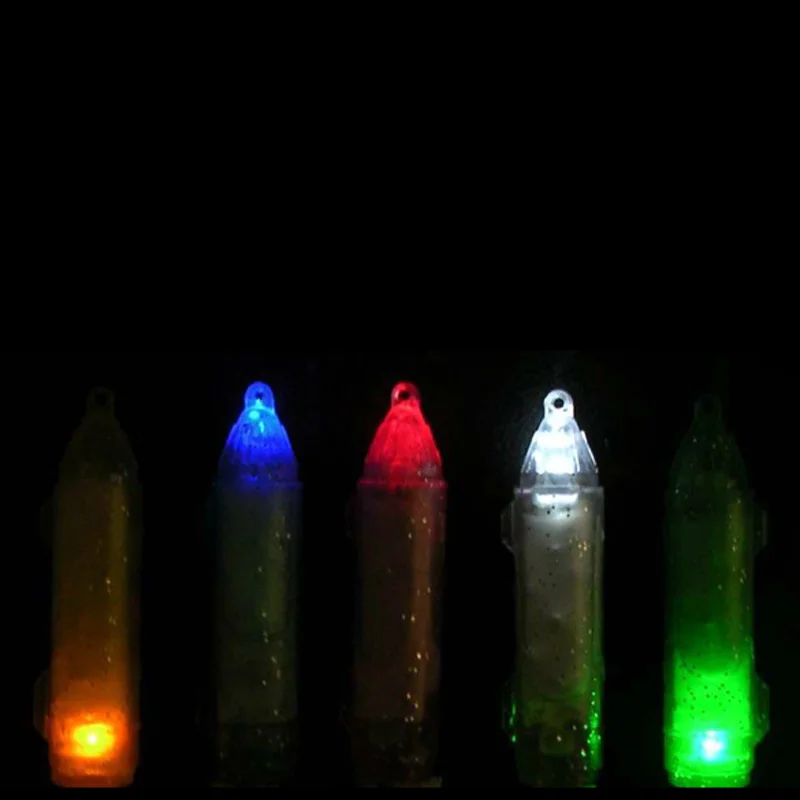 

Underwater Flash Light Bait Deep Fish Attracting Indicator Lure LED Fishing Flash Light Bait Squid Hook Lamp Fish Lure 5.8X1.3CM