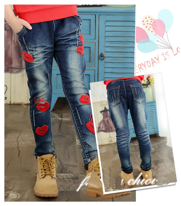 

Baby Girl Red lips embroidered jeans Fashion girls Pants Kids Trousers Baby Children toddler Jeans clothes AGE 4-15YEAR WEAR