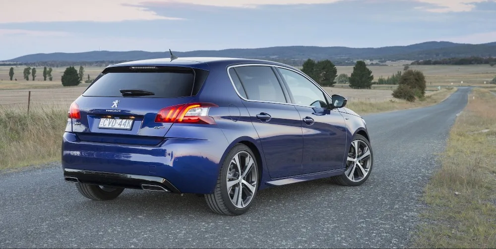 Peugeot-308-32-e1424923823556