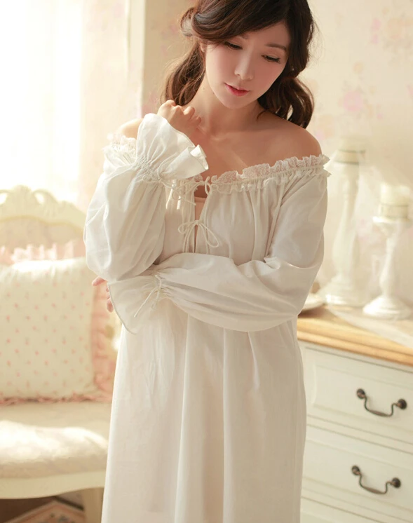 collared night gown
