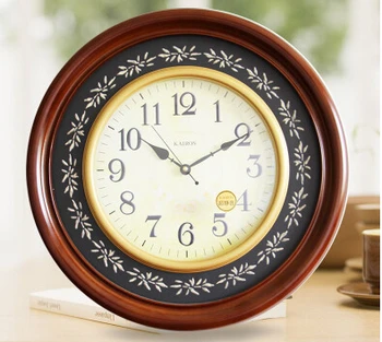 

European home decoration high - quality round wood wall clock high-end fashion and creative environmentally friendly wall clock