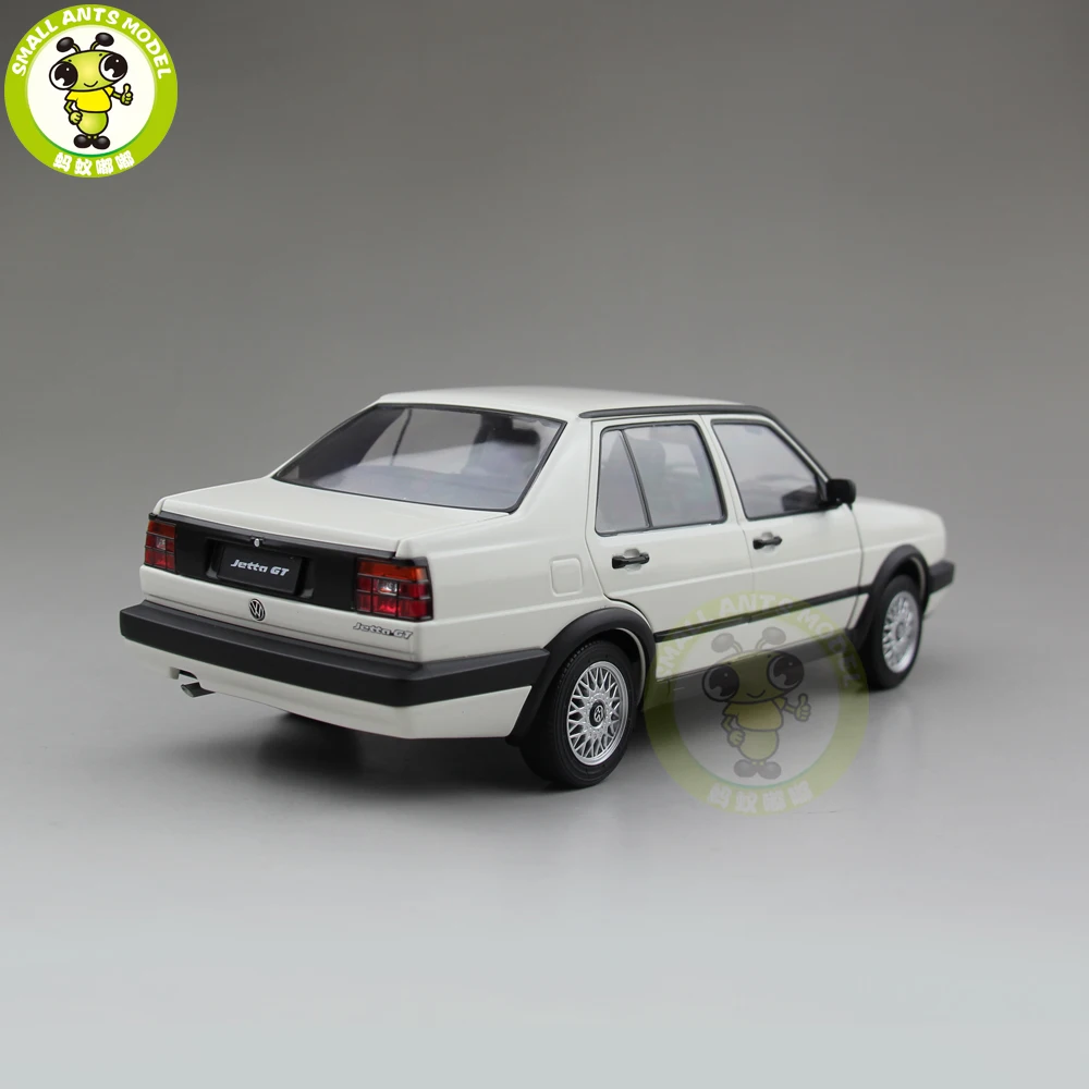 1/18 JETTA GT литая под давлением Модель автомобиля игрушки для детей мальчик девочка Коллекция подарков на день рождения белый