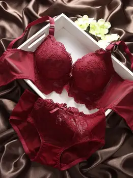 

Sexy Gather Together Adjust Type Lace Aestheticism Girl Underwear Back Four Row Buckle High Quality Bras