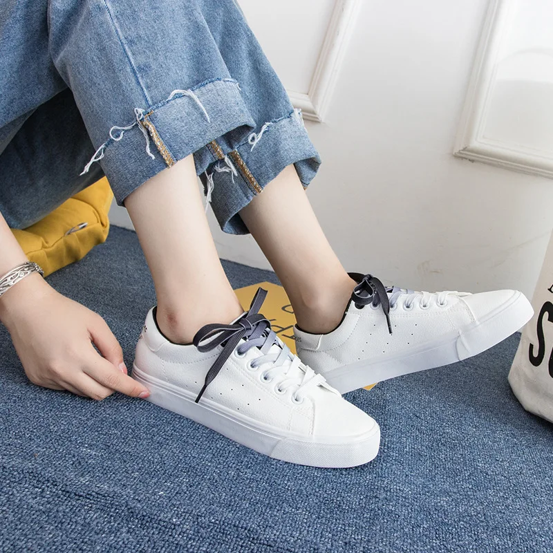 أزياء أحذية منصة المرأة الأبيض رياضية 2019 الخريف الدانتيل يصل بو حذاء كاجوال النساء سكيت حذاء السيدات المدربين