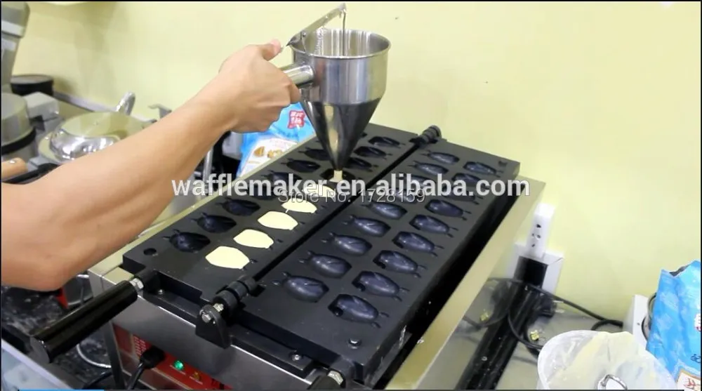 Totoro waffle maker machine,animal waffle maker (4)